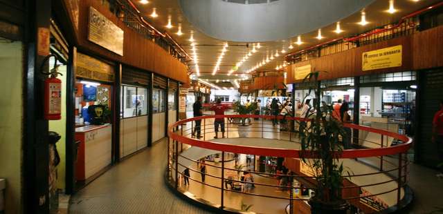 Curta SP: visita guiada te leva ao topo da Galeria do Rock