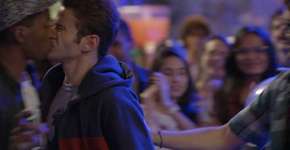 Beijaço em ‘Malhação’ vira assunto e quebra internet