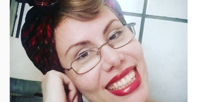 Sarah Sheeva anuncia curso para quem quer deixar de ser cachorra