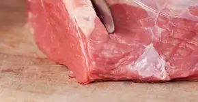 Qual a ligação entre carne vermelha e o câncer?