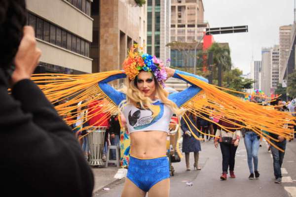 Parada LGBT na avenida Paulista 
