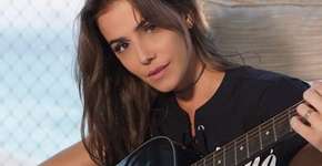 Deborah Secco erra no português no Instagram e fãs não perdoam