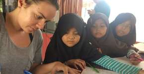 Brasileira tira sabático e faz trabalho voluntário na Tailândia