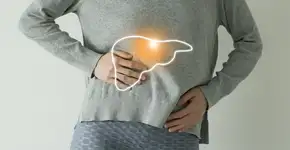 Cuidado com a gordura no fígado! Conheça os sintomas mais comuns da doença e o que fazer