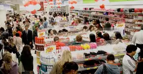 Ikesaki: descontos de até 70% em cosméticos só até quinta-feira