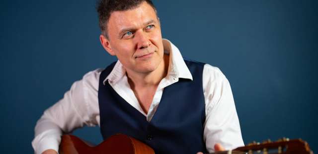 João Suplicy canta Chico Buarque