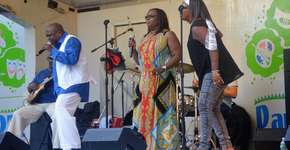 Banda Elma se apresenta no MIS