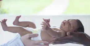 Especialistas falam sobre a importância do pai no cuidado dos bebês; veja vídeos