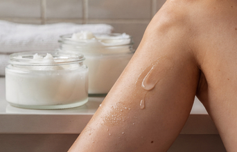 Featured large news: Recupere a pele craquelada com o uso estratégico do óleo de coco logo após o banho