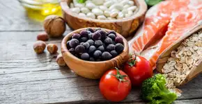 Dieta recomendada pela OMS reduz risco de câncer e diabetes