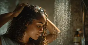 Seus cachos merecem o carinho do co-wash sem sulfato