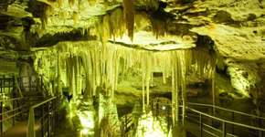 Turismo em cavernas alia aventura e natureza