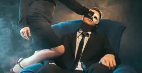 Agência oferece viagens para casais adeptos do swing