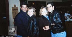 Casais de gêmeos idênticos se casa; veja como são seus filhos