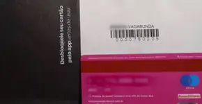 Banco troca sobrenome de mulher no cartão de crédito por ‘vagabunda’