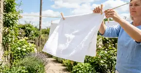 Como eliminar o cheiro de mofo das toalhas de banho com um truque natural