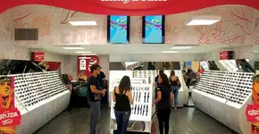 Outlet online da Chilli Beans com produtos  pela metade do preço