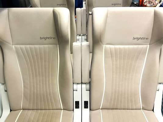 Poltronas da categoria Premium são mais espaçosas