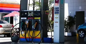 Bomba! Preço da gasolina cai, mas logo vai voltar a subir; entenda