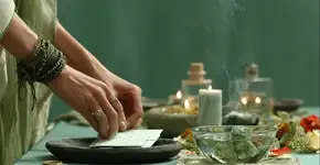 Simpatias mais conhecidas para trazer a pessoa amada de volta