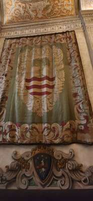 Antigos palácios da Via Garibaldi guardam verdadeiras obras de artes