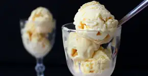 Sorvete de maracujá com 3 ingredientes