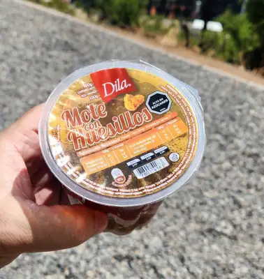 No final do passeio ainda provamos o mote con huesillos, uma bebida não alcoólica, doce e refrescante muito consumida no verão