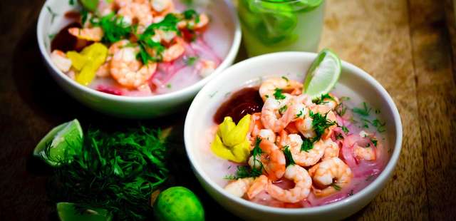 Faça um ceviche de camarão incrível