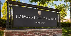 Harvard oferece cursos gratuitos para brasileiros em várias áreas