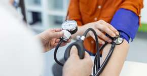 Estudo recente aponta bebida que reduz hipertensão e risco de derrame