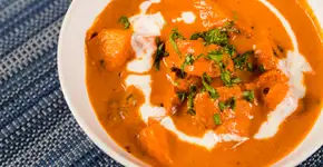 O segredo do butter chicken que deixou todo mundo apaixonado
