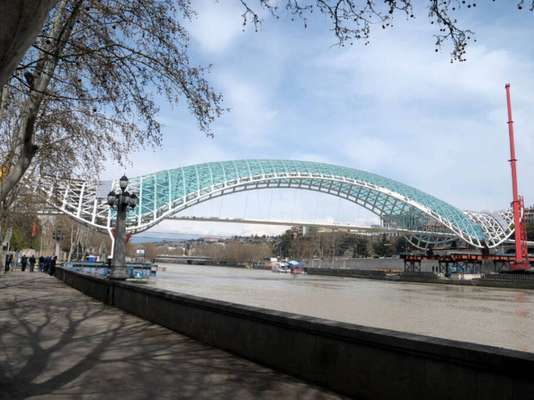 Tbilisi Glass Bridge, Geórgia