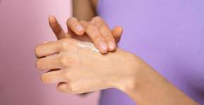 Dermatologista ensina receita caseira de creme anti-rugas