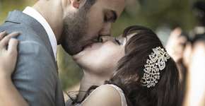 Blogueira ajuda noivos a realizarem casamento gastando pouco