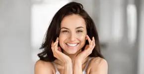 Rosto cansado: 5 dicas para recuperar o viço da pele