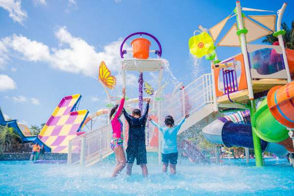 OOBA, um playground aquático, cheio de cor, movimento e aventura 