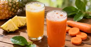 Quais são os benefícios do suco de abacaxi e cenoura?