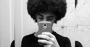 Aluno com cabelo black power é impedido de fazer rematrícula em colégio