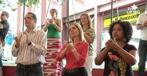 Oficina de samba através da percussão corporal