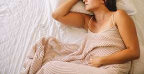 Por que a menstruação te deixa cansada? Saiba como amenizar isso