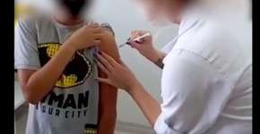 Mãe flagra enfermeira que fingiu aplicar vacina no filho