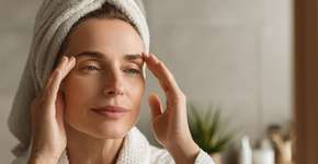 Alongamento facial para reduzir o pé de galinha e firmar a pele