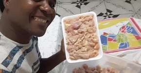 Vendedor de churrasquinho tenta doar carne que não usará