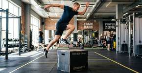 O que é treinamento de força e como ele melhora a força e a agilidade?