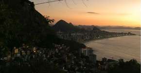 Antarctica faz festival de samba no Morro do Vidigal