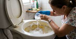 Método rápido, sem produtos químicos ou esforço, que tira as manchas amarelas do vaso sanitário e deixa tudo branquinho