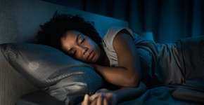 Sonhos e Alzheimer: estudo revela como seu sono pode prever a doença
