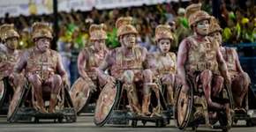 Sobre rodas carnavalescas