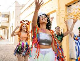 Bem estar: Carnaval sem cansaço: 6 dicas para aguentar horas em pé na folia