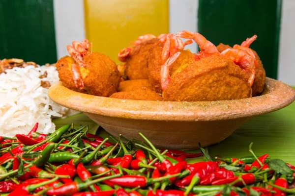 Acarajé do Acarajé da Rosa, prato típico da Bahia. Foto: Rener Oliveira